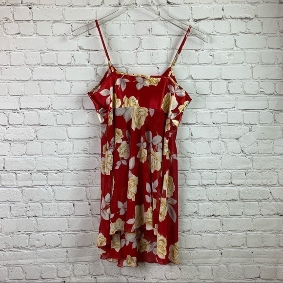 VICTORIA’S Secret Red Floral Nighty Size Small - Picture 2 of 7